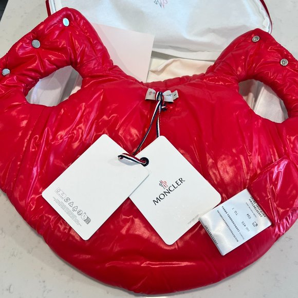 Moncler Poldo. Dog Vest - Picture 3 of 7